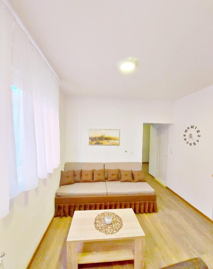 Magenta Apartments Belgrado Exterior foto